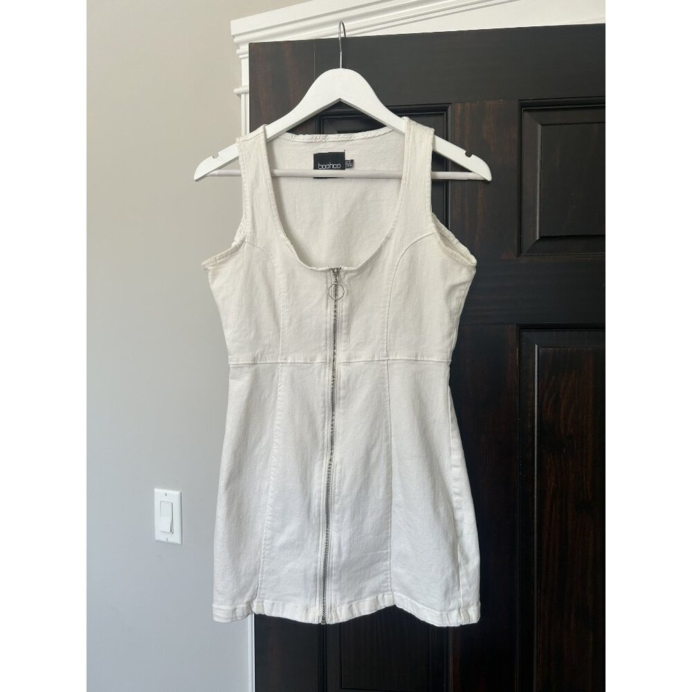Boohoo Casual White Dress Size 8